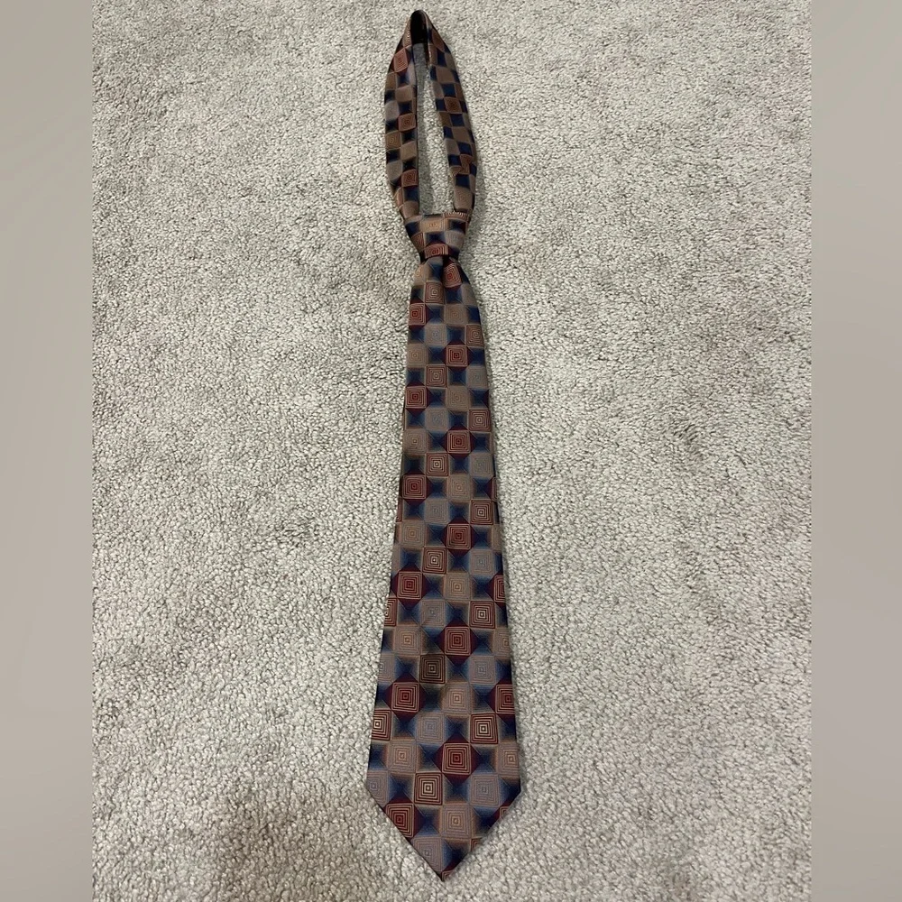 Crazy Horse 100% Silk Patterned Tie